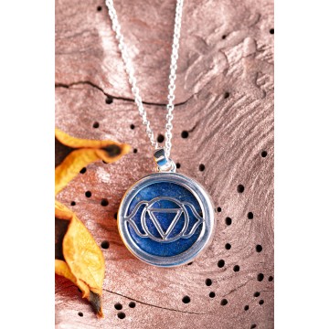 Pande Chakra Vedhæng Med Lapis Lazuli Kæde Halskæder Godkarmashop - Berk Halskæder